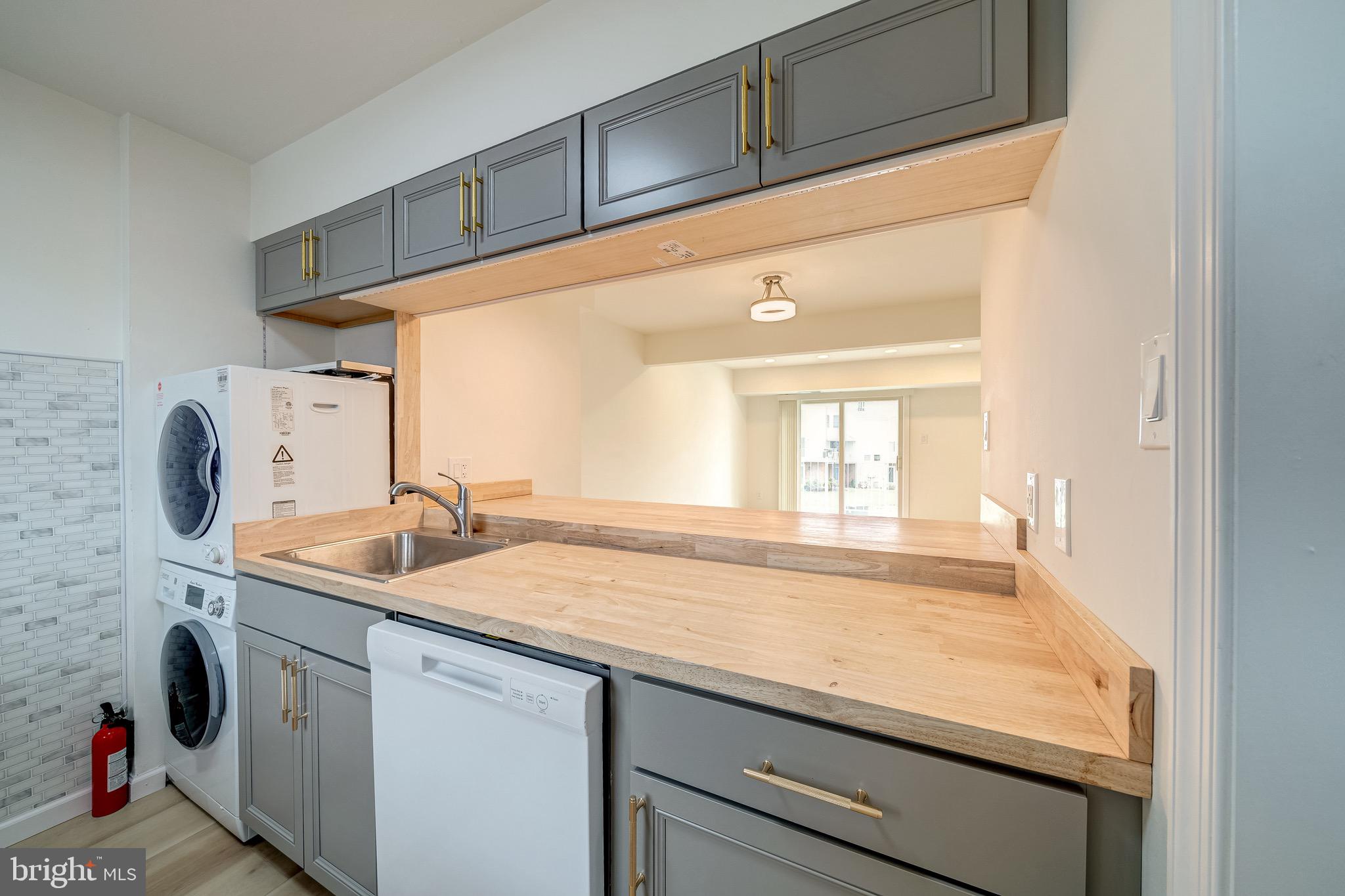 14419 Cool Oak Lane Centreville, VA 20121 - Photo 20 of 40