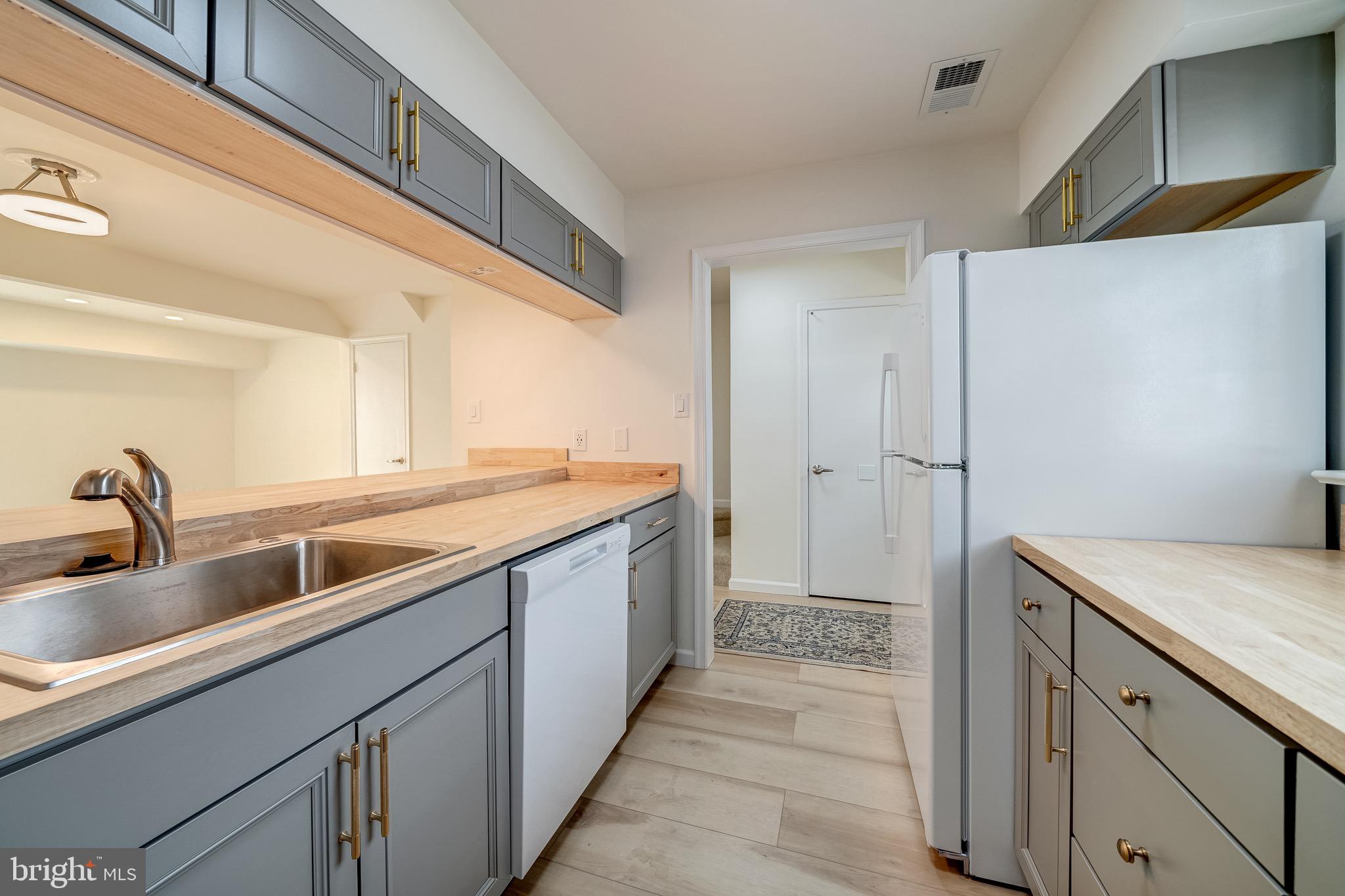 14419 Cool Oak Lane Centreville, VA 20121 - Photo 23 of 40