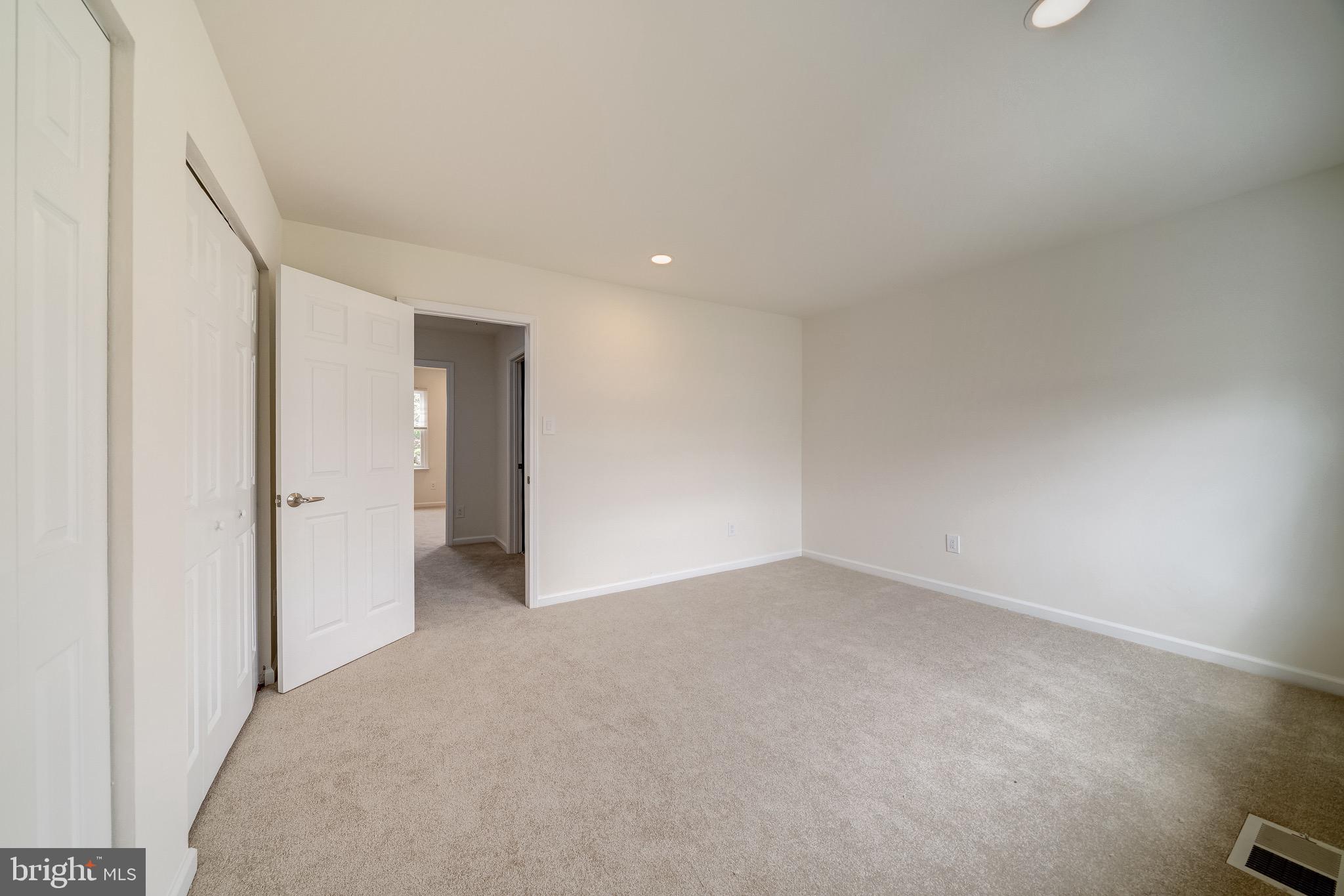 14419 Cool Oak Lane Centreville, VA 20121 - Photo 27 of 40