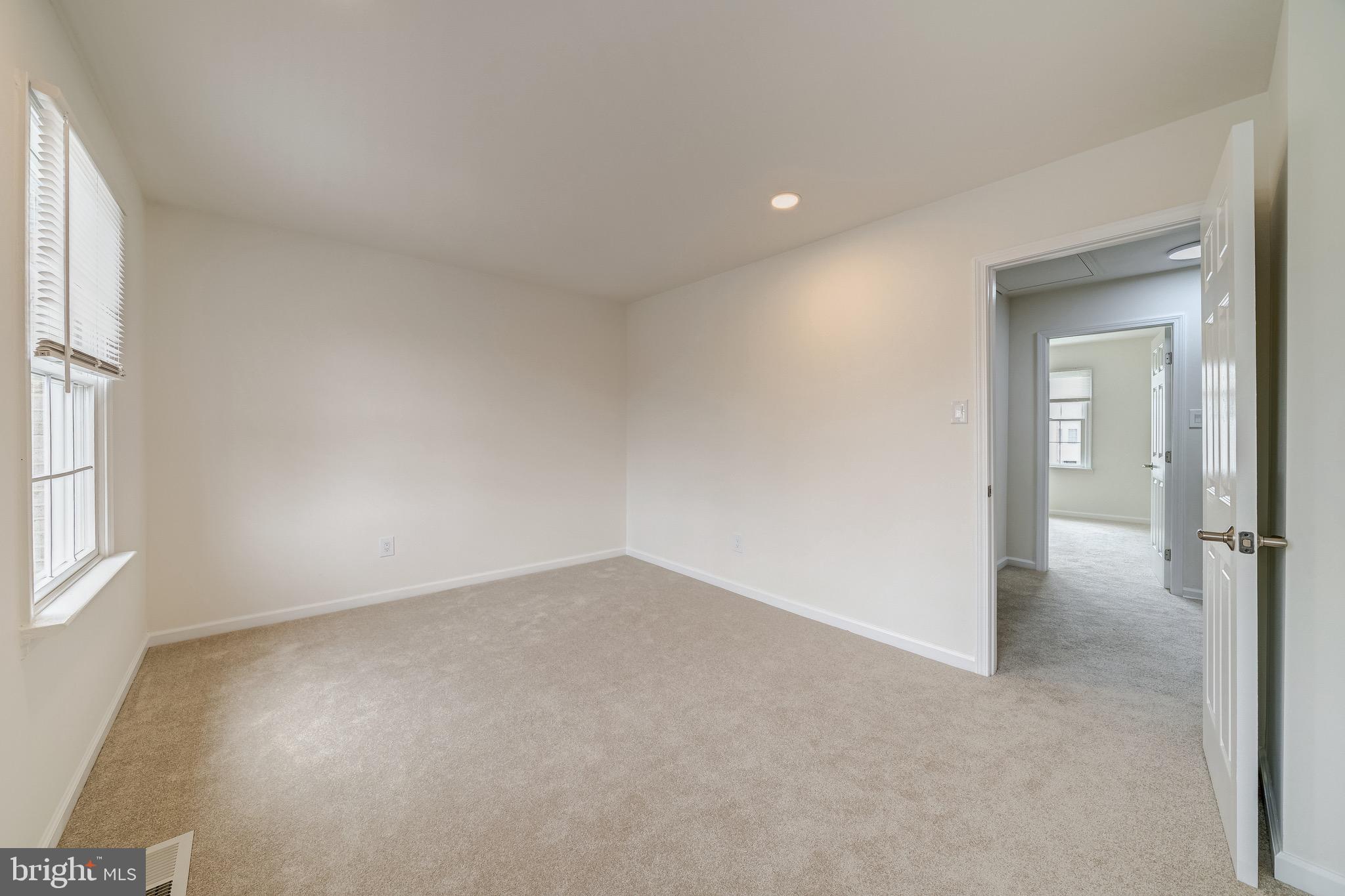 14419 Cool Oak Lane Centreville, VA 20121 - Photo 32 of 40