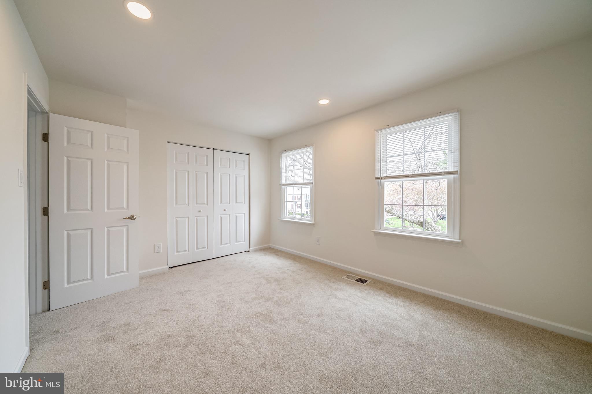 14419 Cool Oak Lane Centreville, VA 20121 - Photo 33 of 40