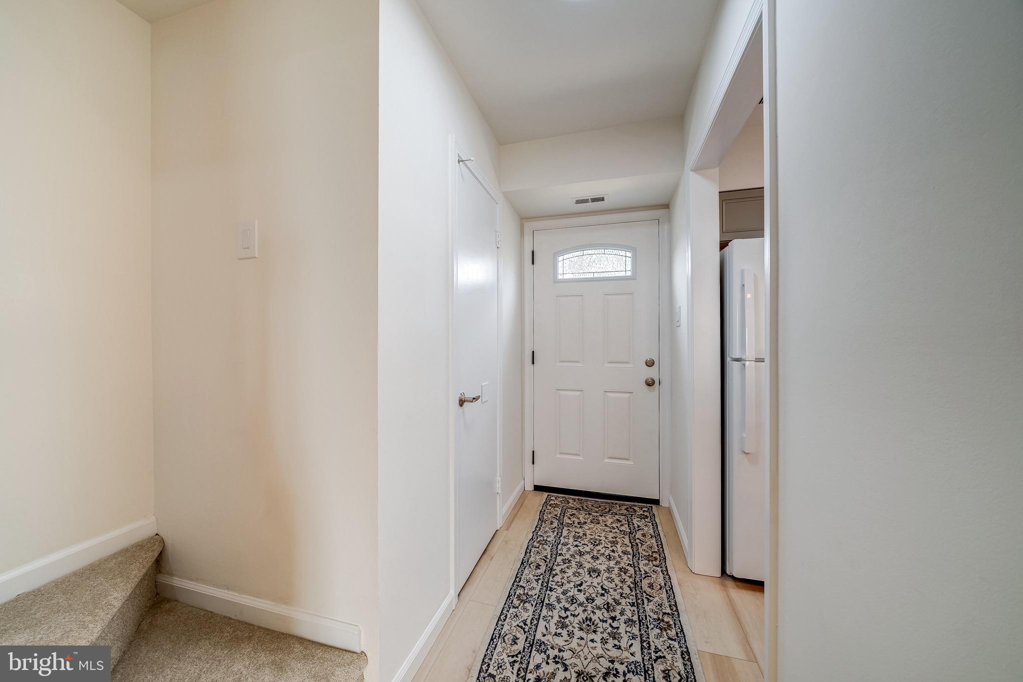 14419 Cool Oak Lane Centreville, VA 20121 - Photo 5 of 40