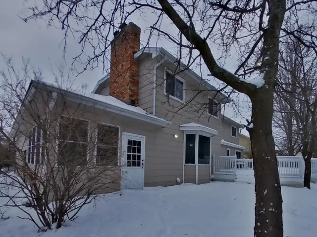 $3,049 | 4845 Orleans Lane North, Plymouth, MN 55442