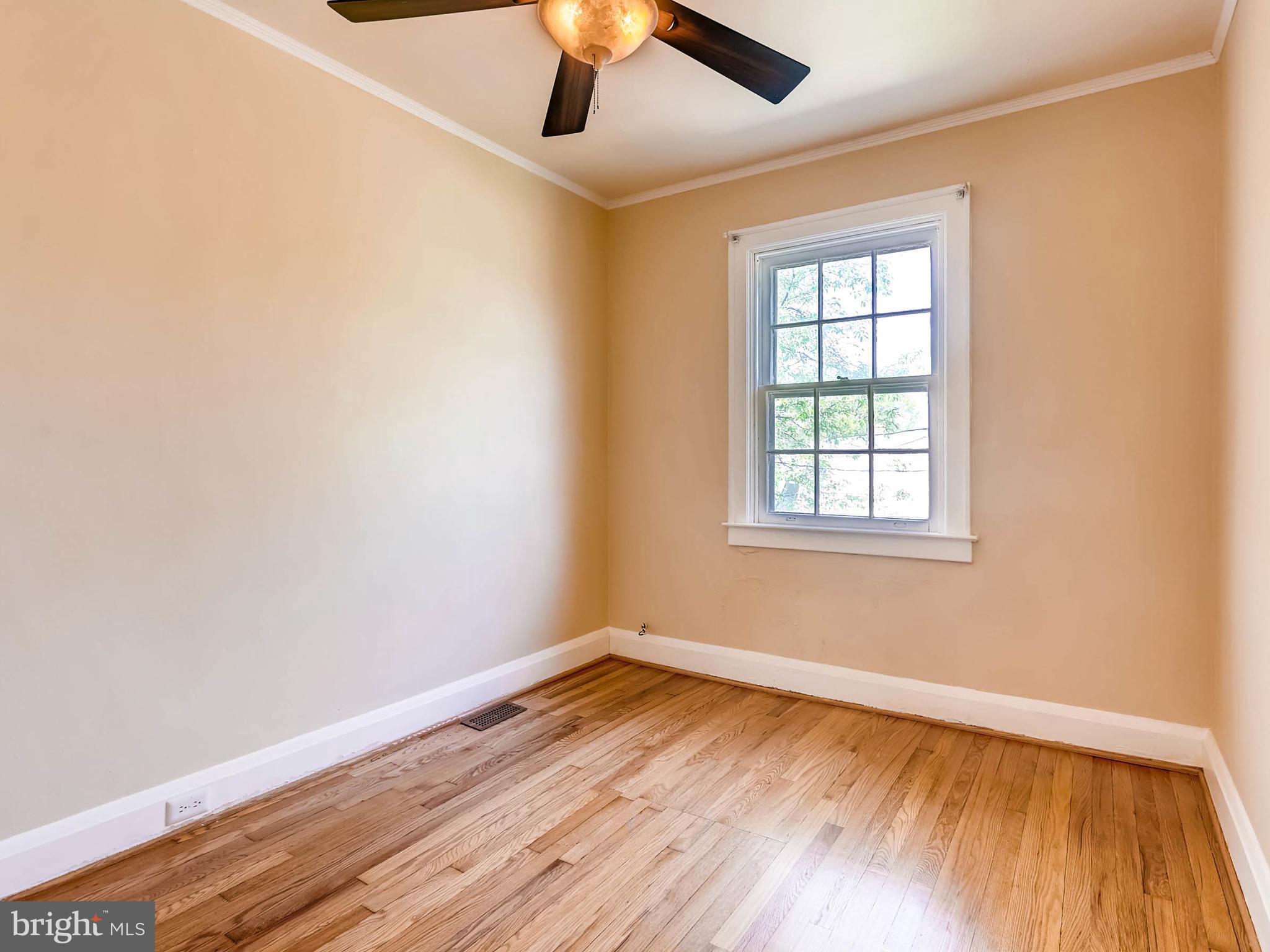 4802 Coleherne Road Baltimore, MD 21229 - Photo 22 of 29 Bedroom