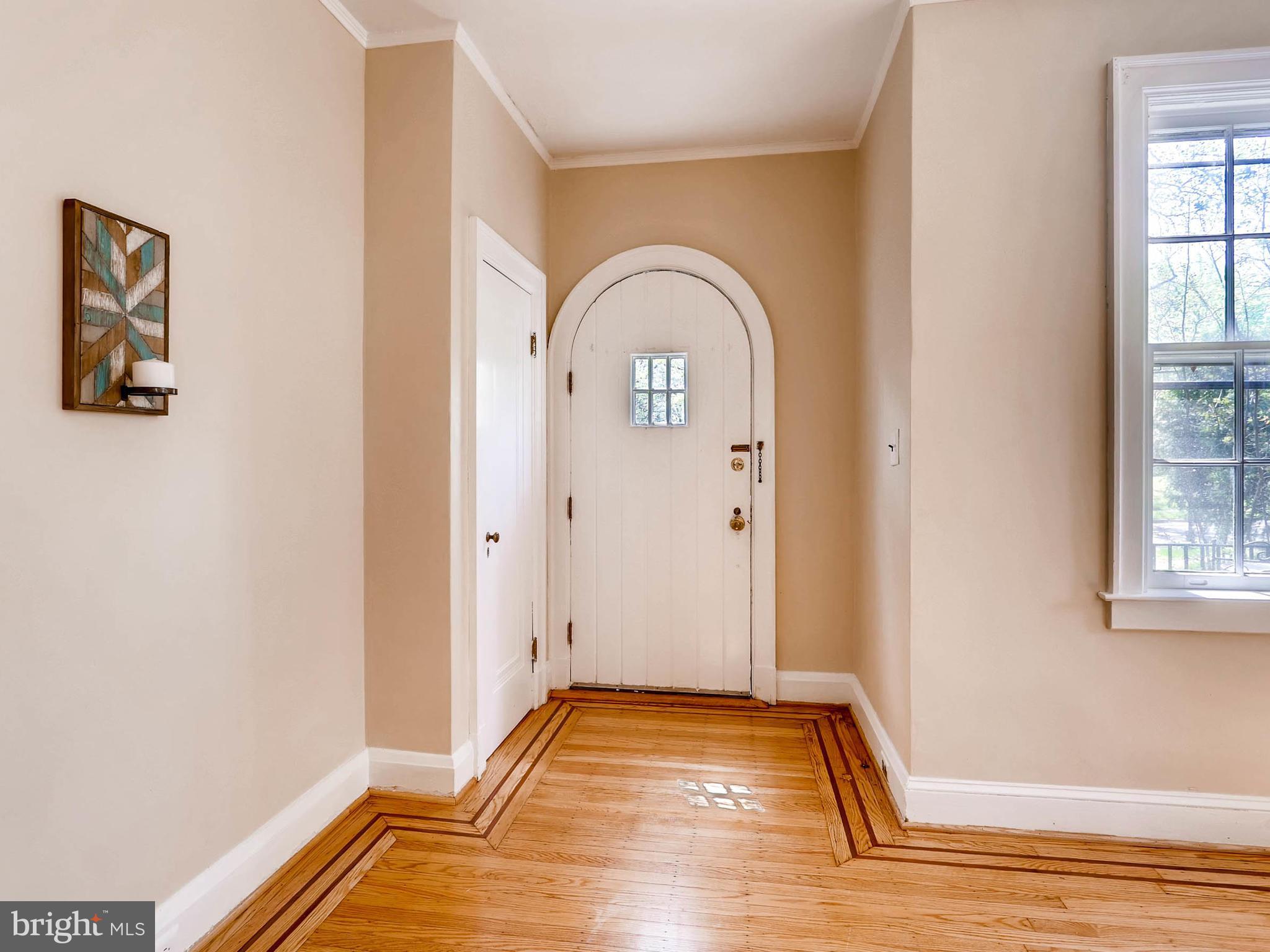 4802 Coleherne Road Baltimore, MD 21229 - Photo 4 of 29 Interior (General)