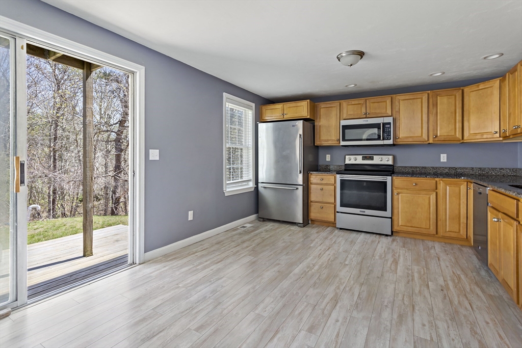 573 Carriage Shop Road, Unit G Falmouth, MA 02536 - Photo 9 of 25