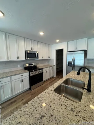 $279,888 | 2100 Owens Avenue, Three Rivers, TX 78071