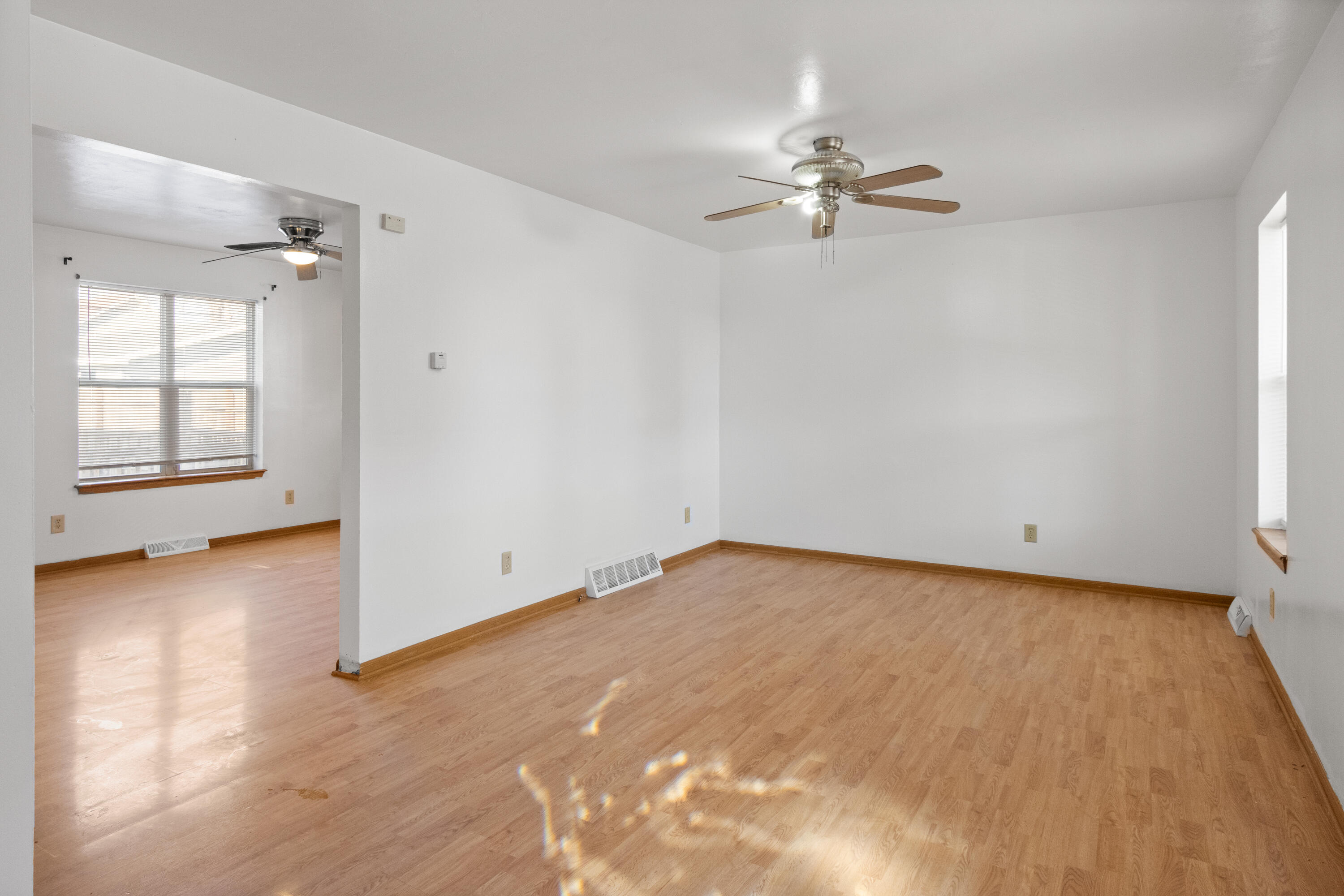 2029 North 28th Street Milwaukee, WI 53208 - Photo 3 of 17 2026-02-15 04.39.14