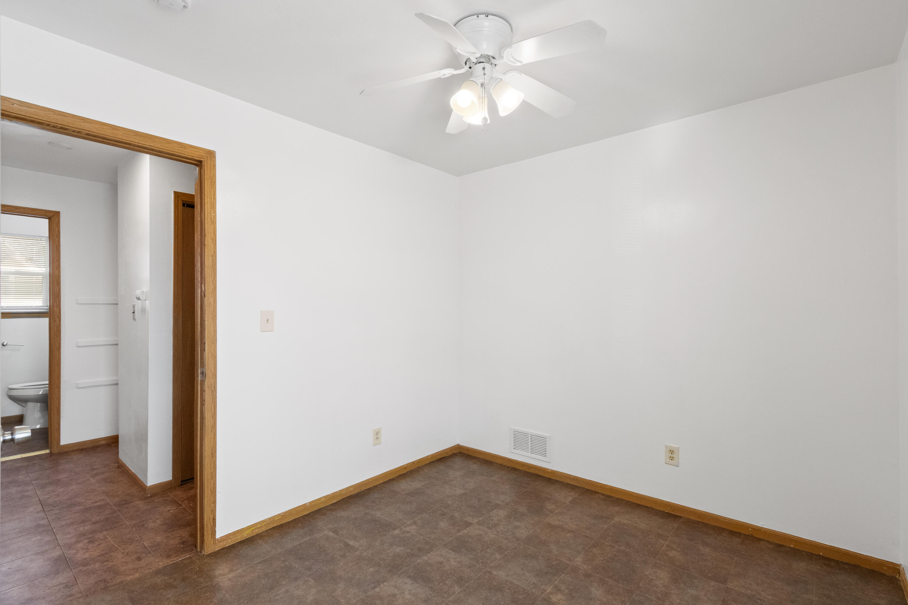 2029 North 28th Street Milwaukee, WI 53208 - Photo 8 of 17 2026-02-15 04.46.56-1