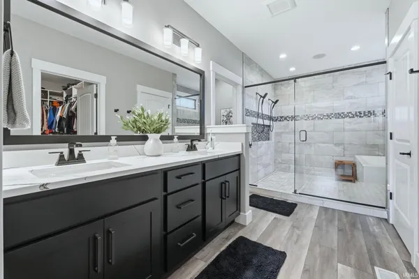 $920,000 | 570 Contour Cove, Huntertown, IN 46748