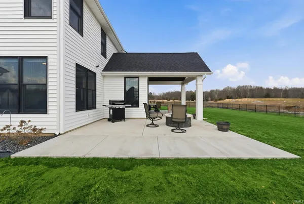 $899,000 | 570 Contour Cove, Huntertown, IN 46748