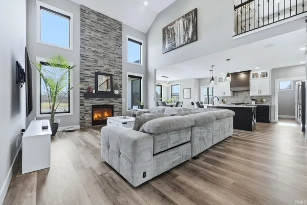 $899,000 | 570 Contour Cove, Huntertown, IN 46748