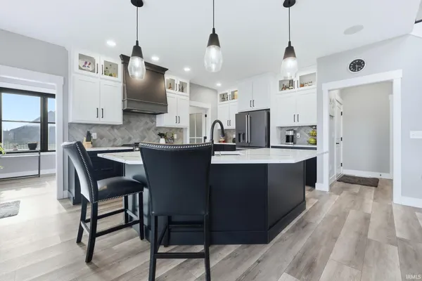 $920,000 | 570 Contour Cove, Huntertown, IN 46748