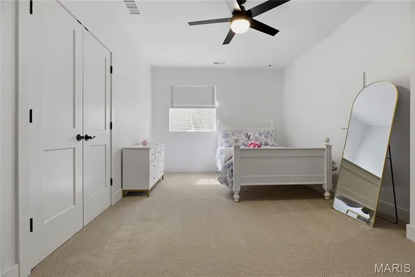 $950,000 | 516 Arminda Avenue, Kirkwood, MO 63122