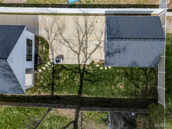 $950,000 | 516 Arminda Avenue, Kirkwood, MO 63122