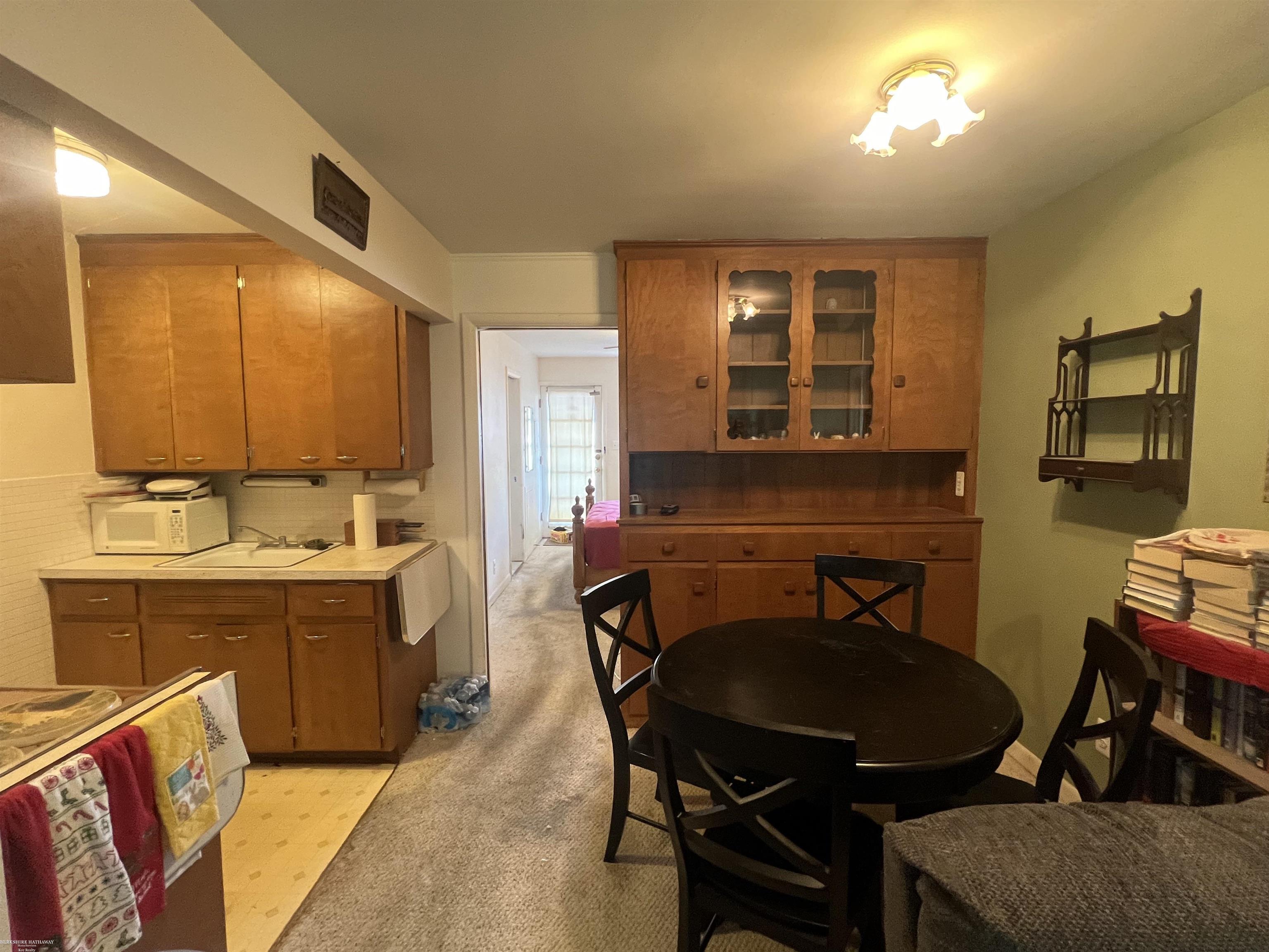 24301 Kelly Road, Unit 116 Eastpointe, MI 48021 - Photo 3 of 3