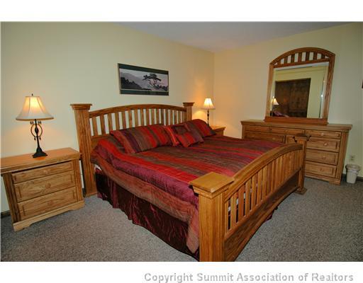 325 Four Oclock Road, Unit A304 Breckenridge, CO 80424 - Photo 11 of 25 Gallery Image 11