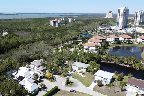 $560,000 | 4764 Pembrooke Lane, Bonita Springs, FL 34134