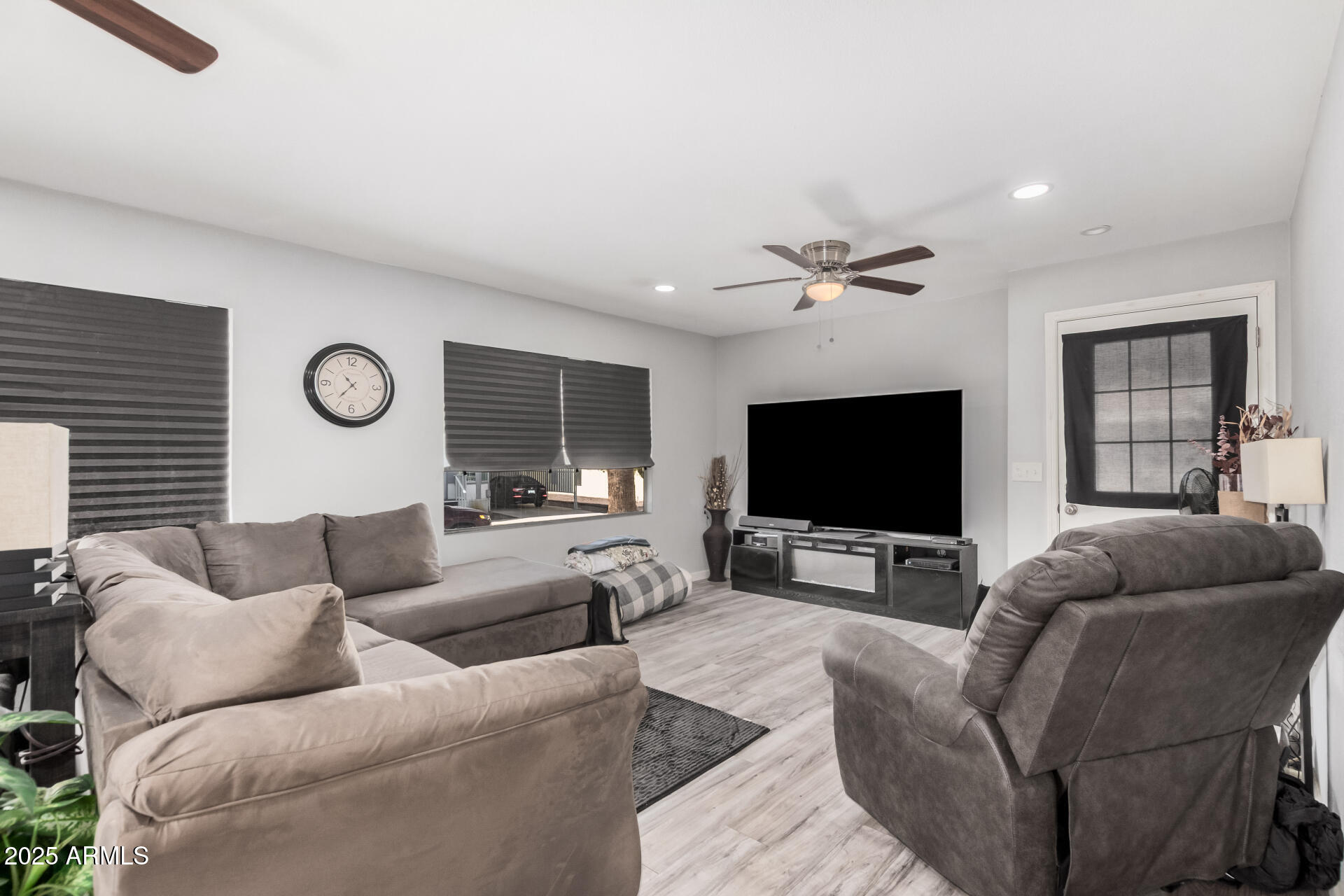 201 South Greenfield Road, Unit 131 Mesa, AZ 85206 - Photo 9 of 32 07 Greenfield