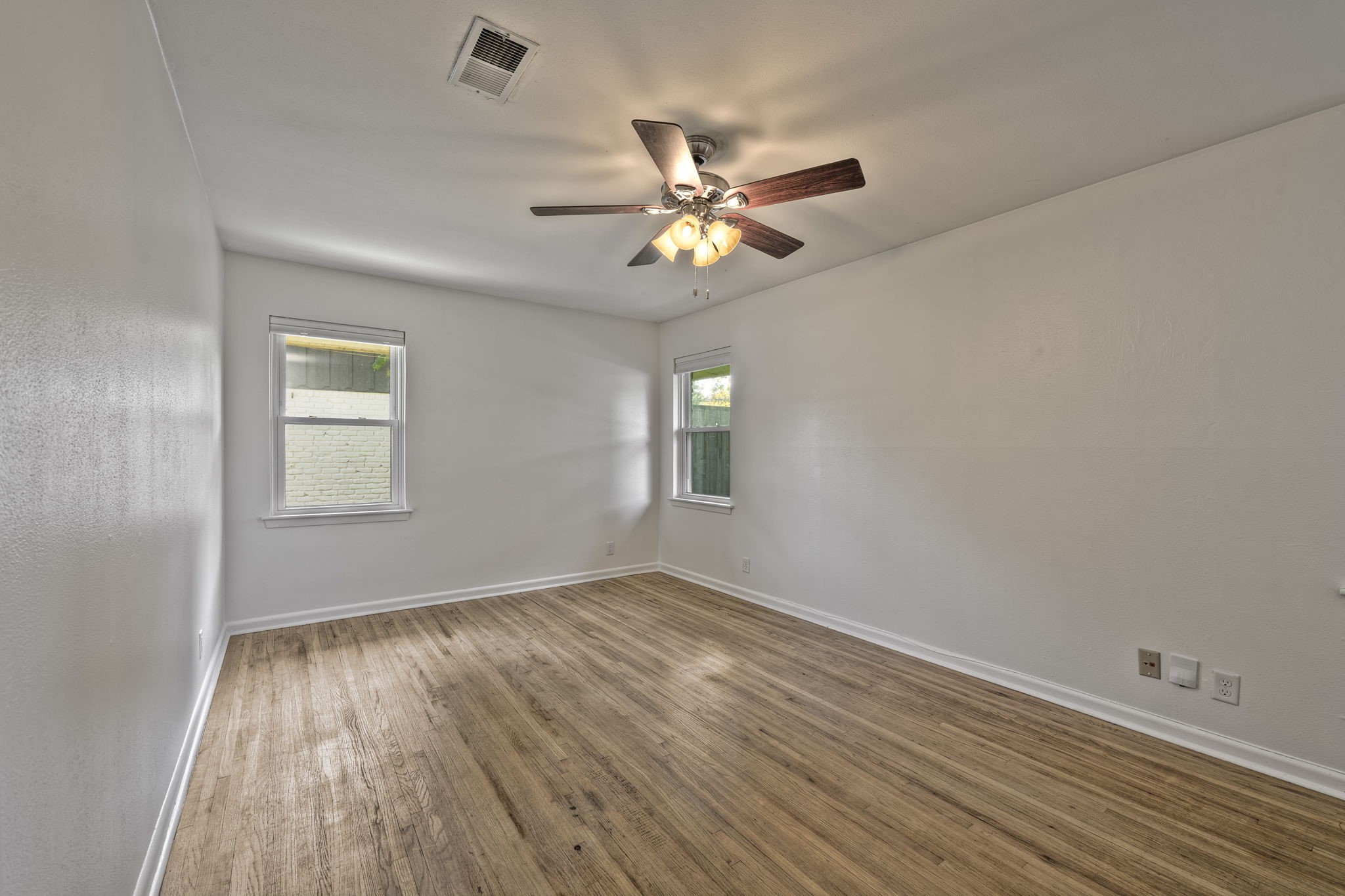 8927 Rockhurst Drive Houston, TX 77080 - Photo 13 of 44