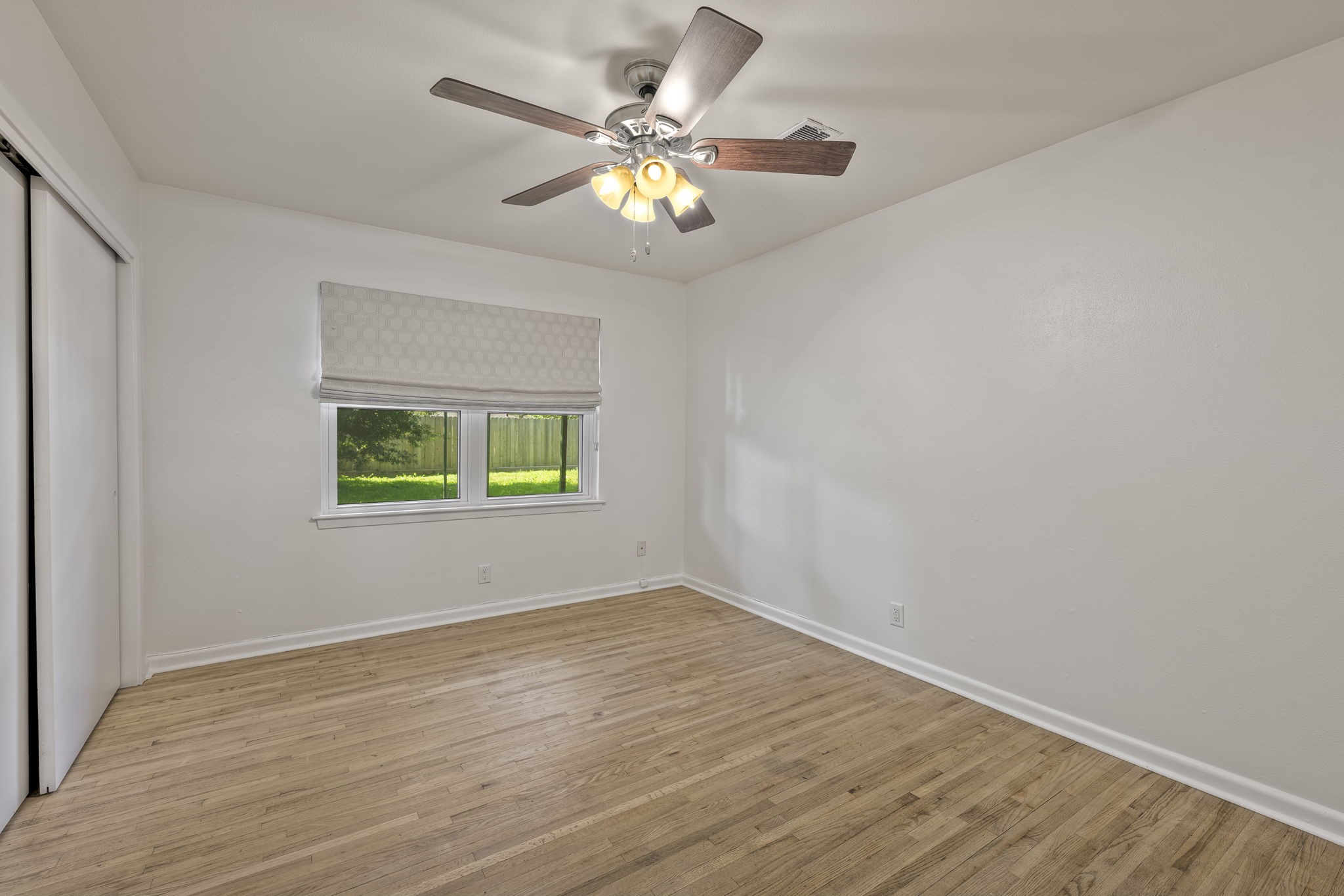 8927 Rockhurst Drive Houston, TX 77080 - Photo 14 of 44