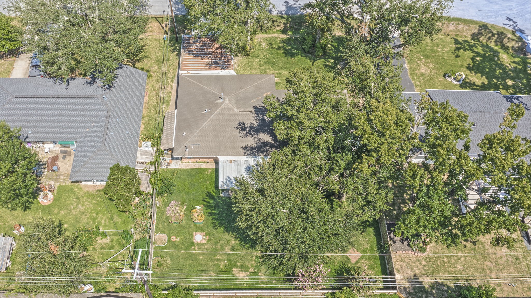 8927 Rockhurst Drive Houston, TX 77080 - Photo 34 of 44