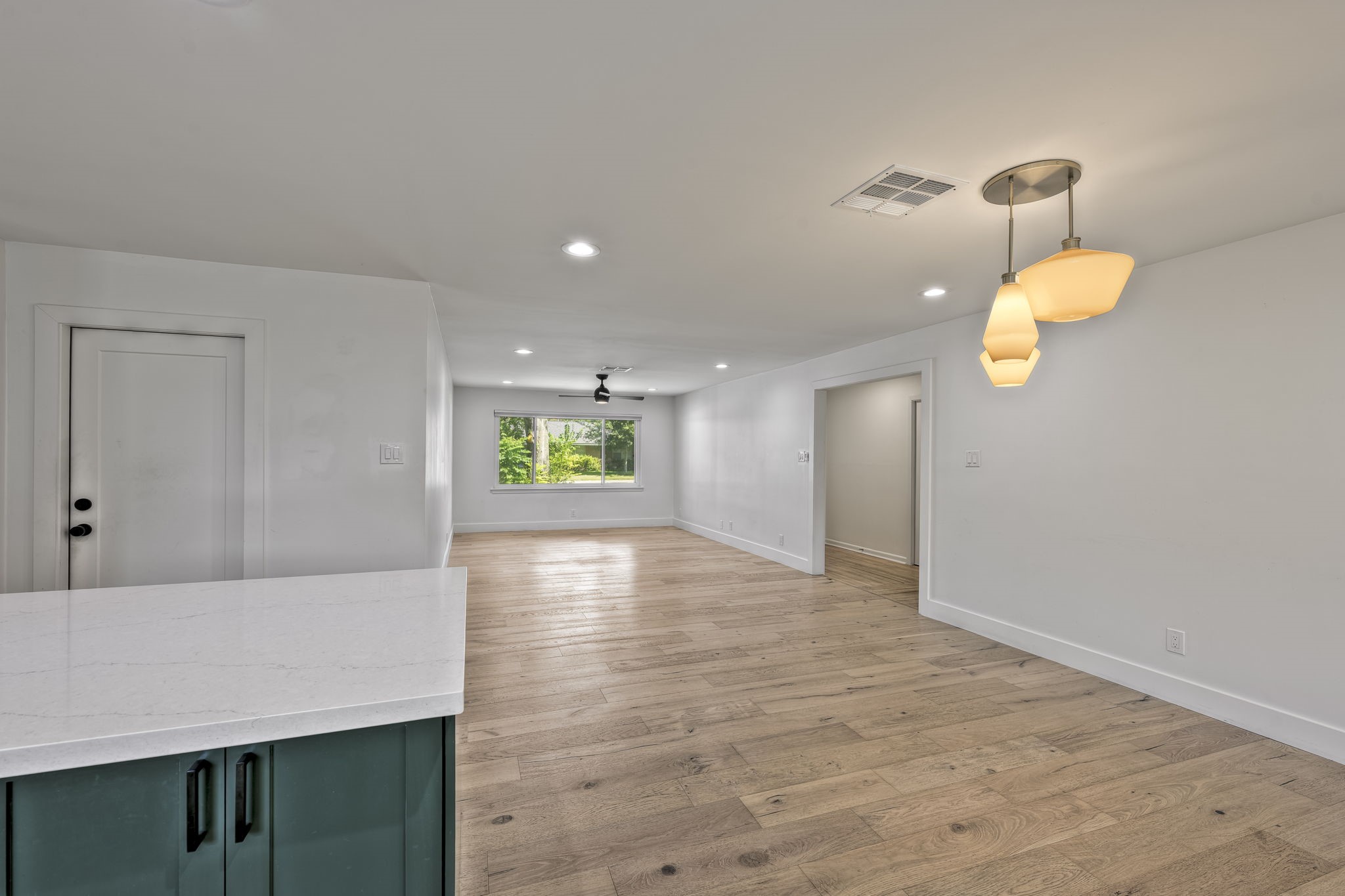 8927 Rockhurst Drive Houston, TX 77080 - Photo 8 of 44