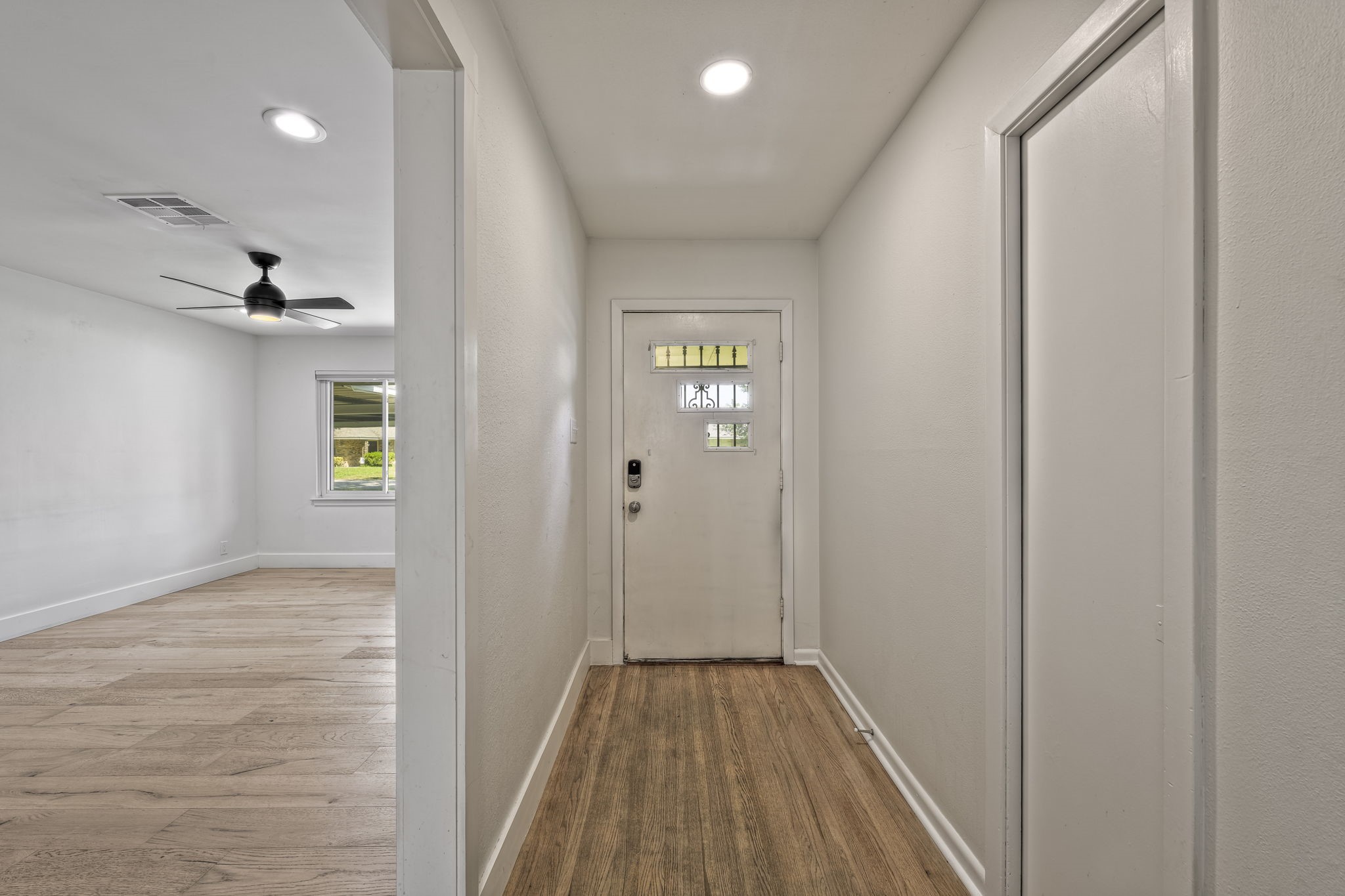 8927 Rockhurst Drive Houston, TX 77080 - Photo 9 of 44