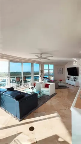 $1,259,000 | 6001 North Ocean Drive, Unit 1204, Hollywood, FL 33019