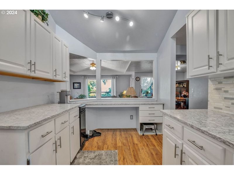 433 Ridge Crest Drive Oregon City, OR 97045 - Photo 12 of 38 Gallery Image 12