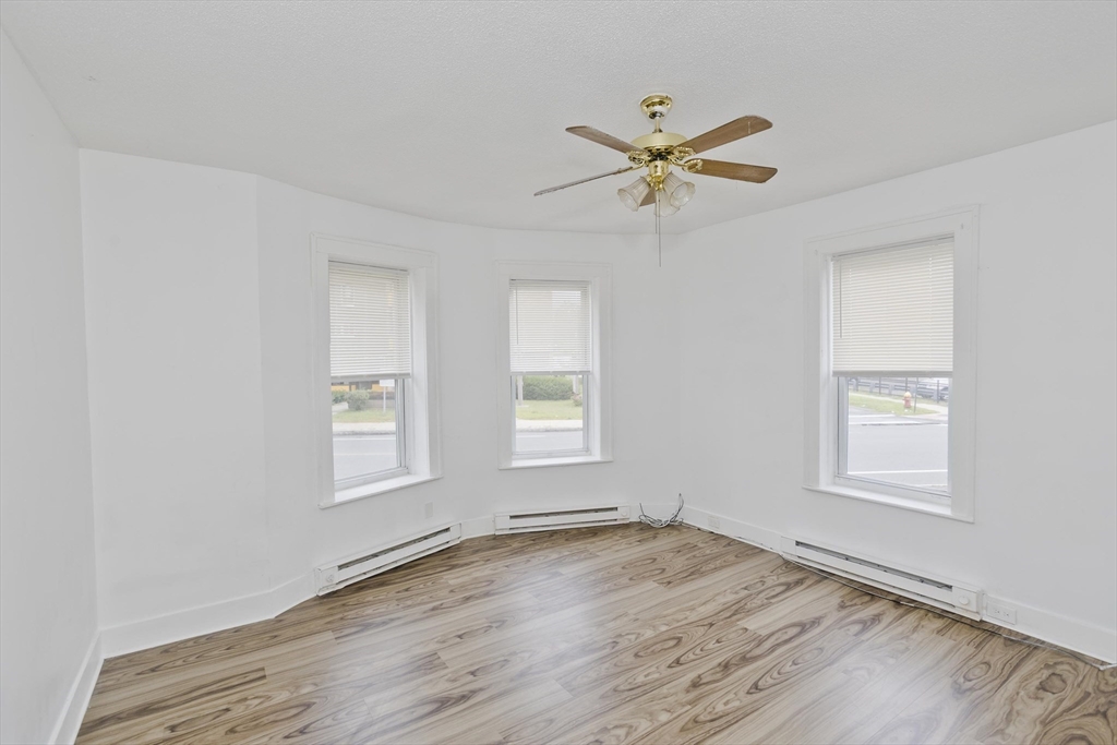 599 Chicopee Street Chicopee, MA 01013 - Photo 18 of 39