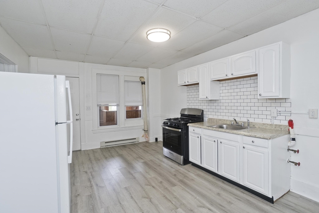 599 Chicopee Street Chicopee, MA 01013 - Photo 2 of 39