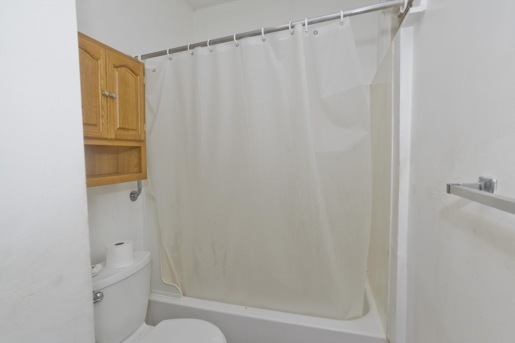 599 Chicopee Street Chicopee, MA 01013 - Photo 26 of 39