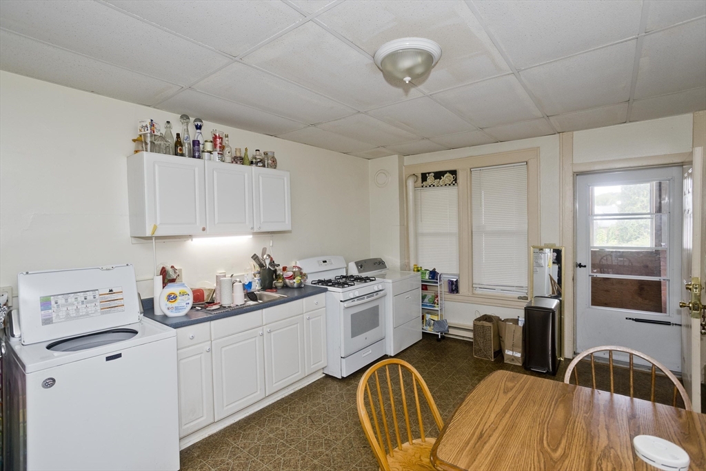 599 Chicopee Street Chicopee, MA 01013 - Photo 31 of 39