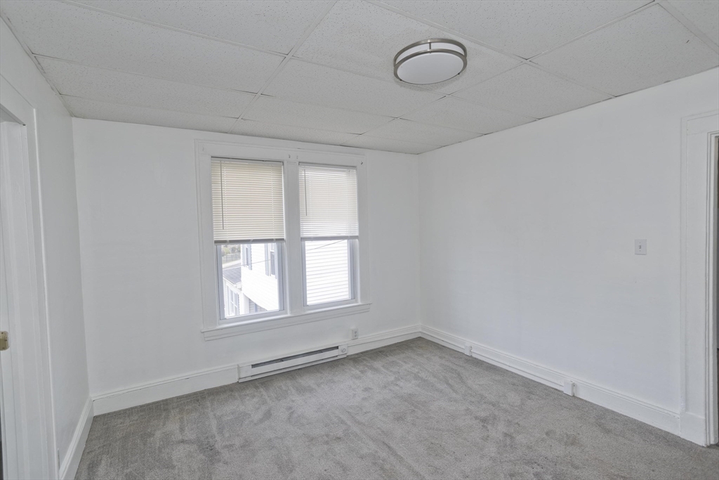 599 Chicopee Street Chicopee, MA 01013 - Photo 8 of 39