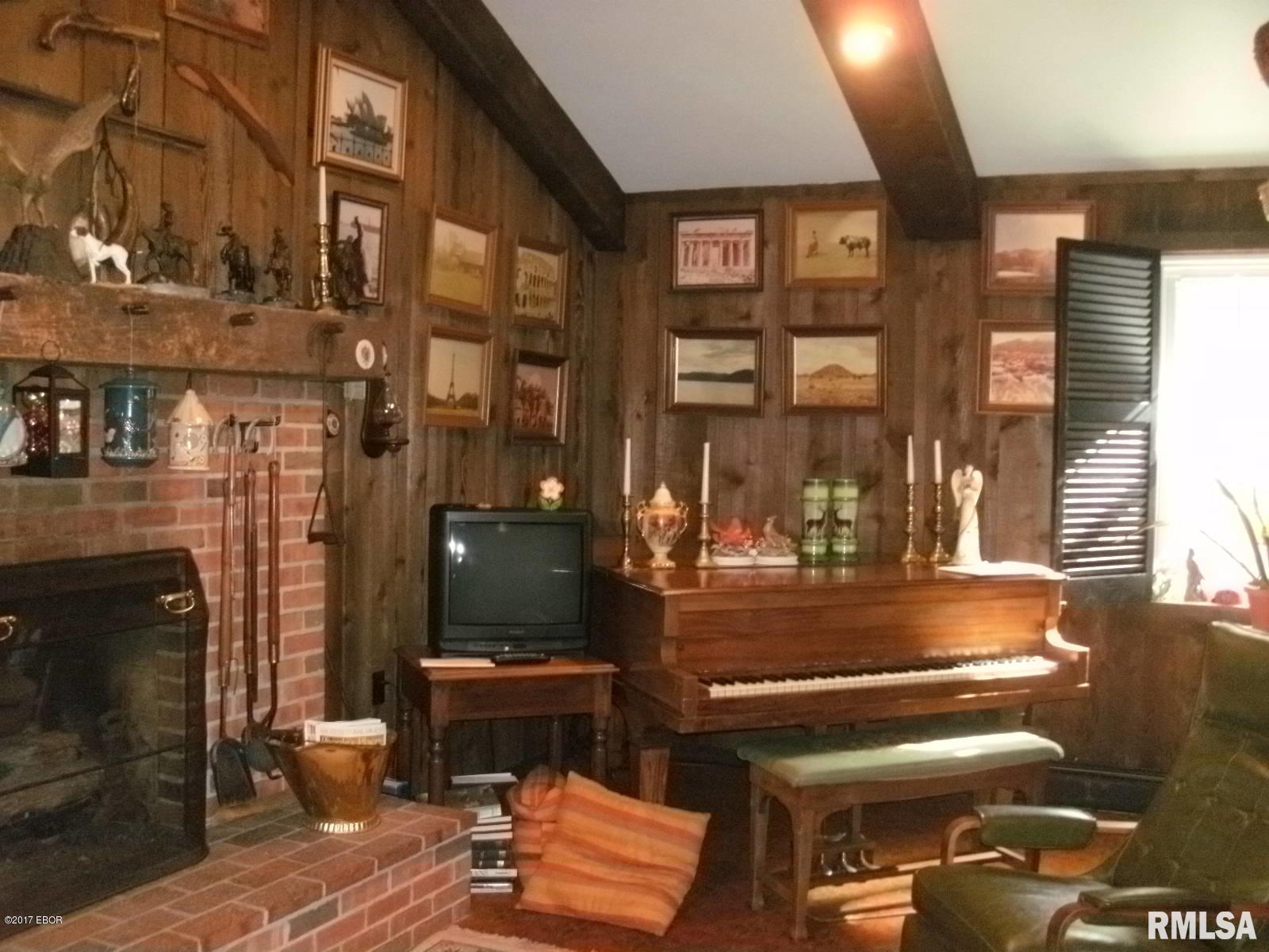 715 East Main Street Ridgway, IL 62979 - Photo 25 of 43