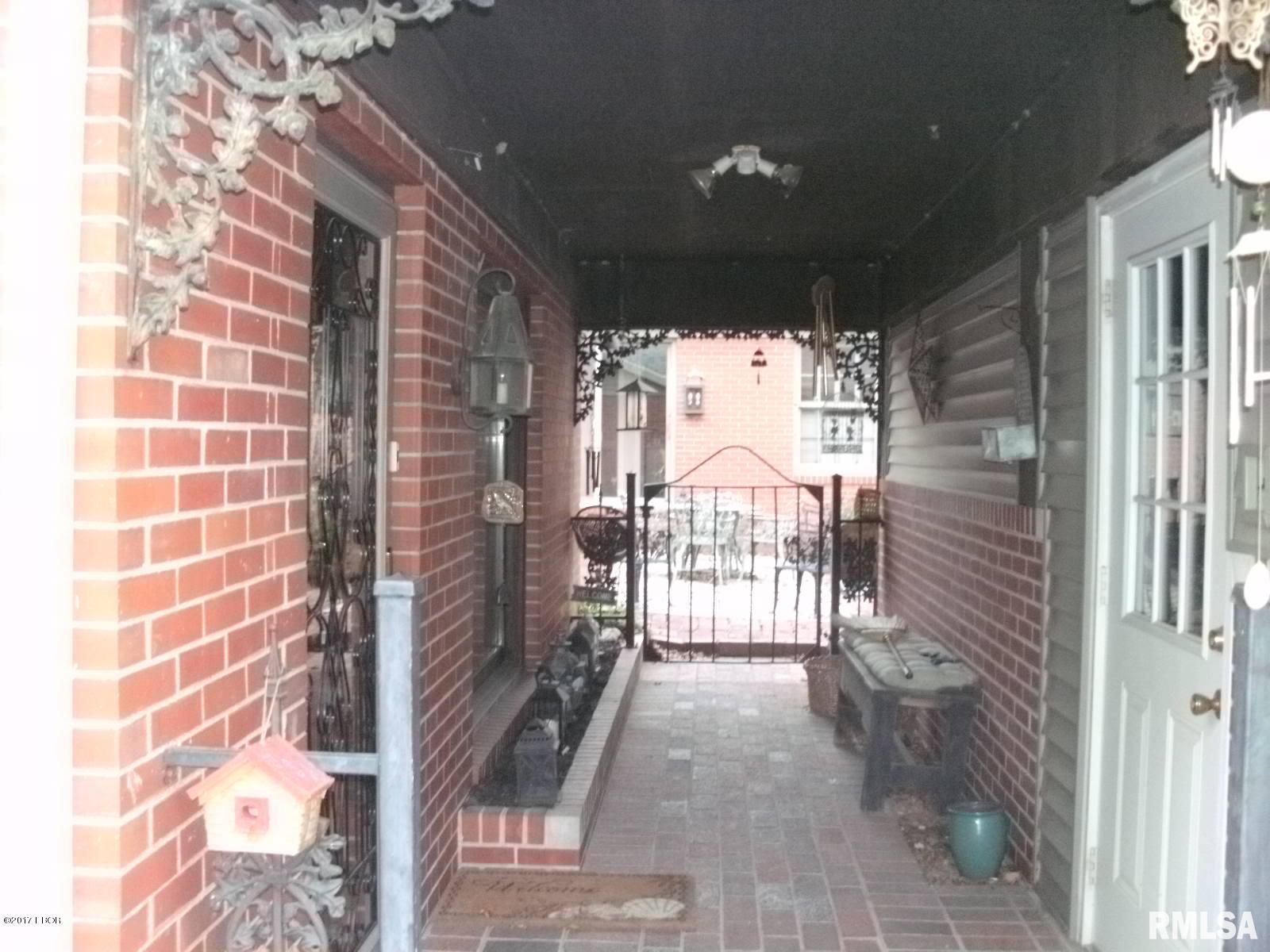 715 East Main Street Ridgway, IL 62979 - Photo 29 of 43