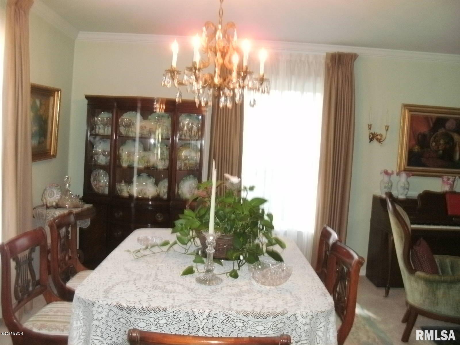 715 East Main Street Ridgway, IL 62979 - Photo 6 of 43