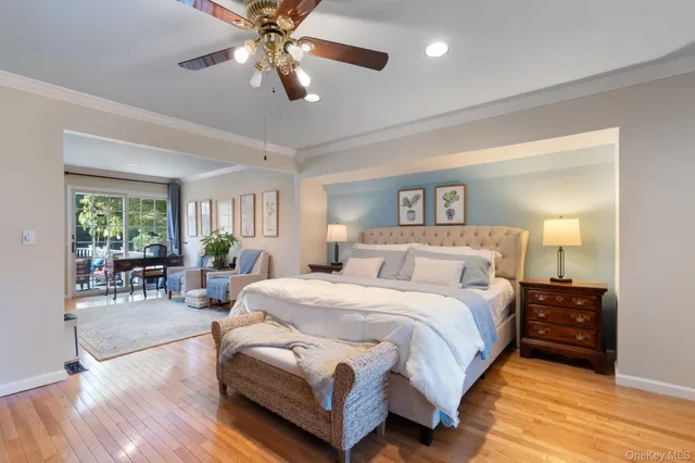 $1,400,000 | 6 Daniel Way, Setauket, NY 11733