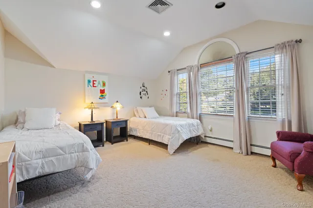 $1,400,000 | 6 Daniel Way, Setauket, NY 11733