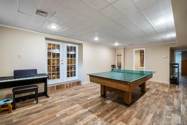 $1,400,000 | 6 Daniel Way, Setauket, NY 11733