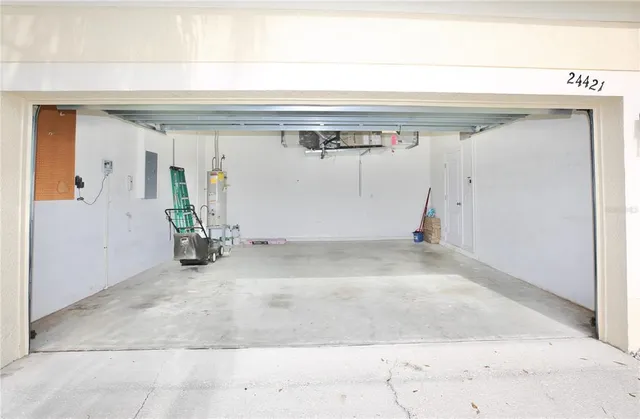 $355,000 | 24421 Breezy Oak Court, Lutz, FL 33559