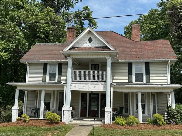 $299,000 | 246 Church Street, Elkin, NC 28621