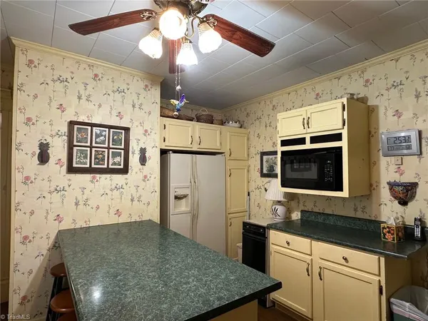 $299,000 | 246 Church Street, Elkin, NC 28621