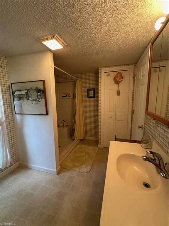 246 Church Street Elkin, NC 28621 - Photo 31 of 33
