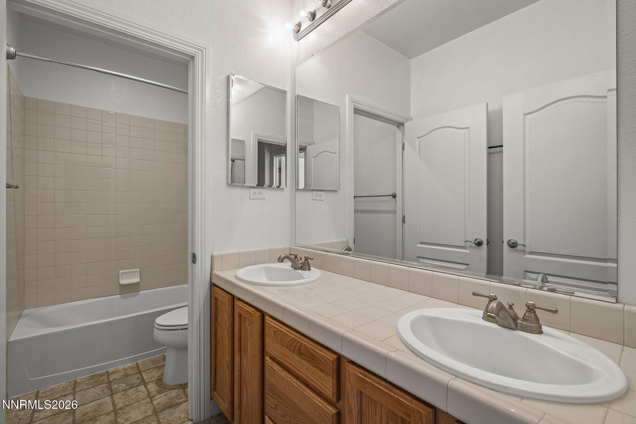 611 Caspian Court Reno, NV 89521 - Photo 37 of 47 37-web-or-mls-_DSC5825