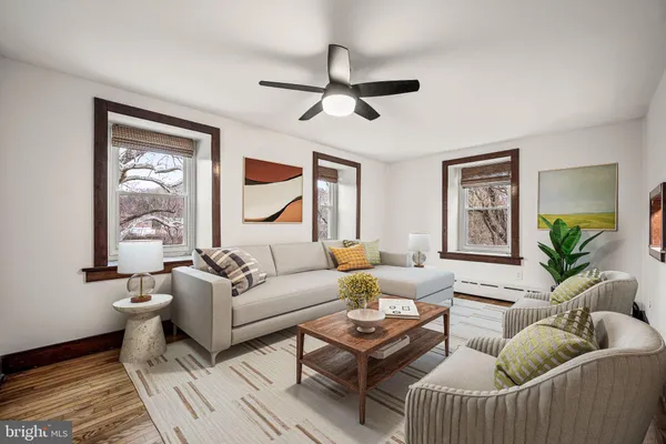 $1,900 | 18 North Brandywine Avenue, Coatesville, PA 19320