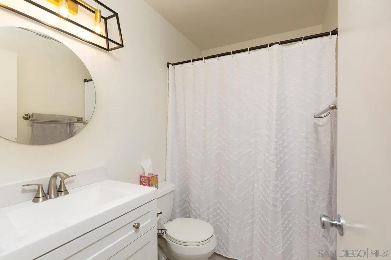 11911 Royal Road, Unit E El Cajon, CA 92021 - Photo 14 of 20
