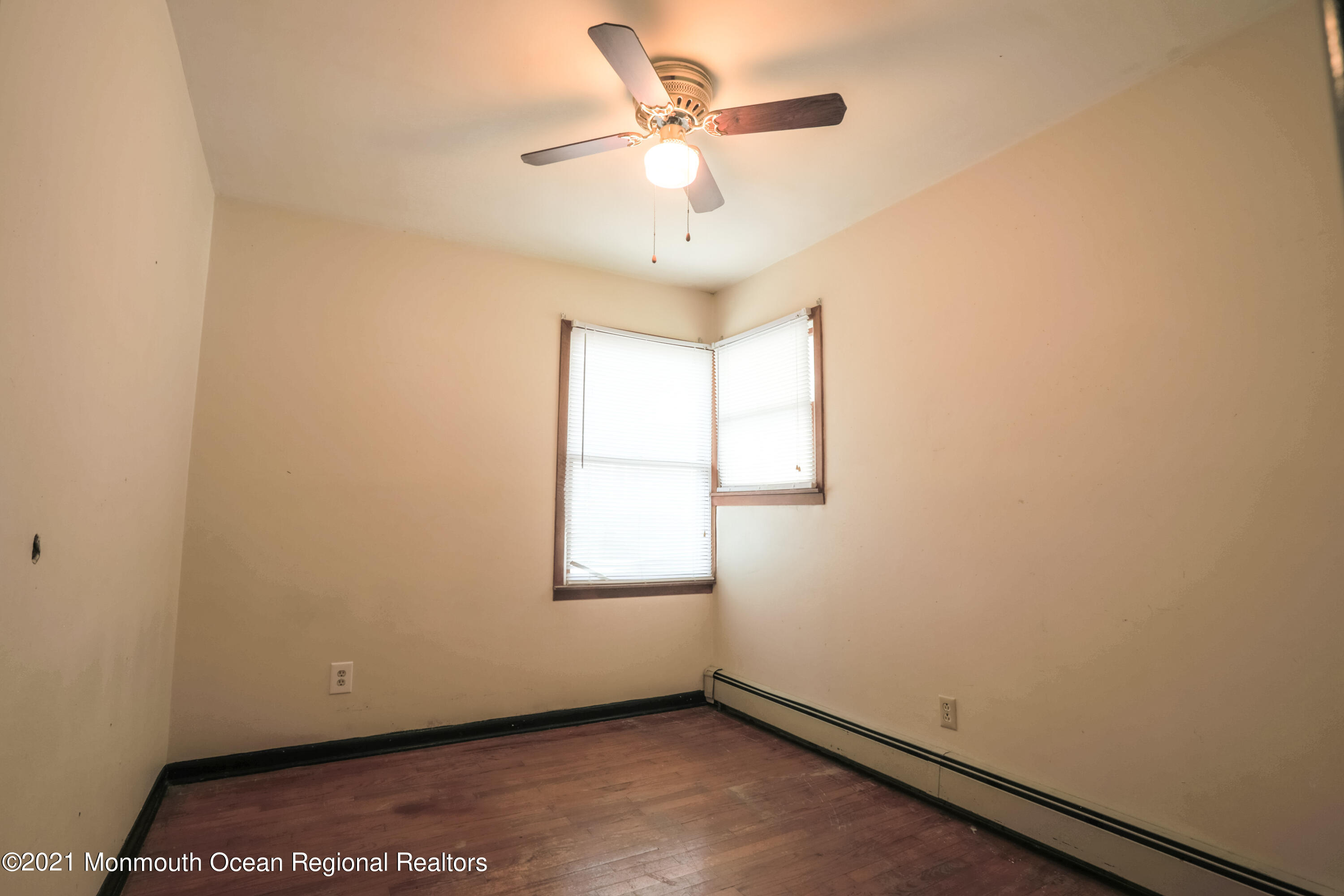 726 Howe Street Point Pleasant, NJ 08742 - Photo 7 of 20 Bedroom 2