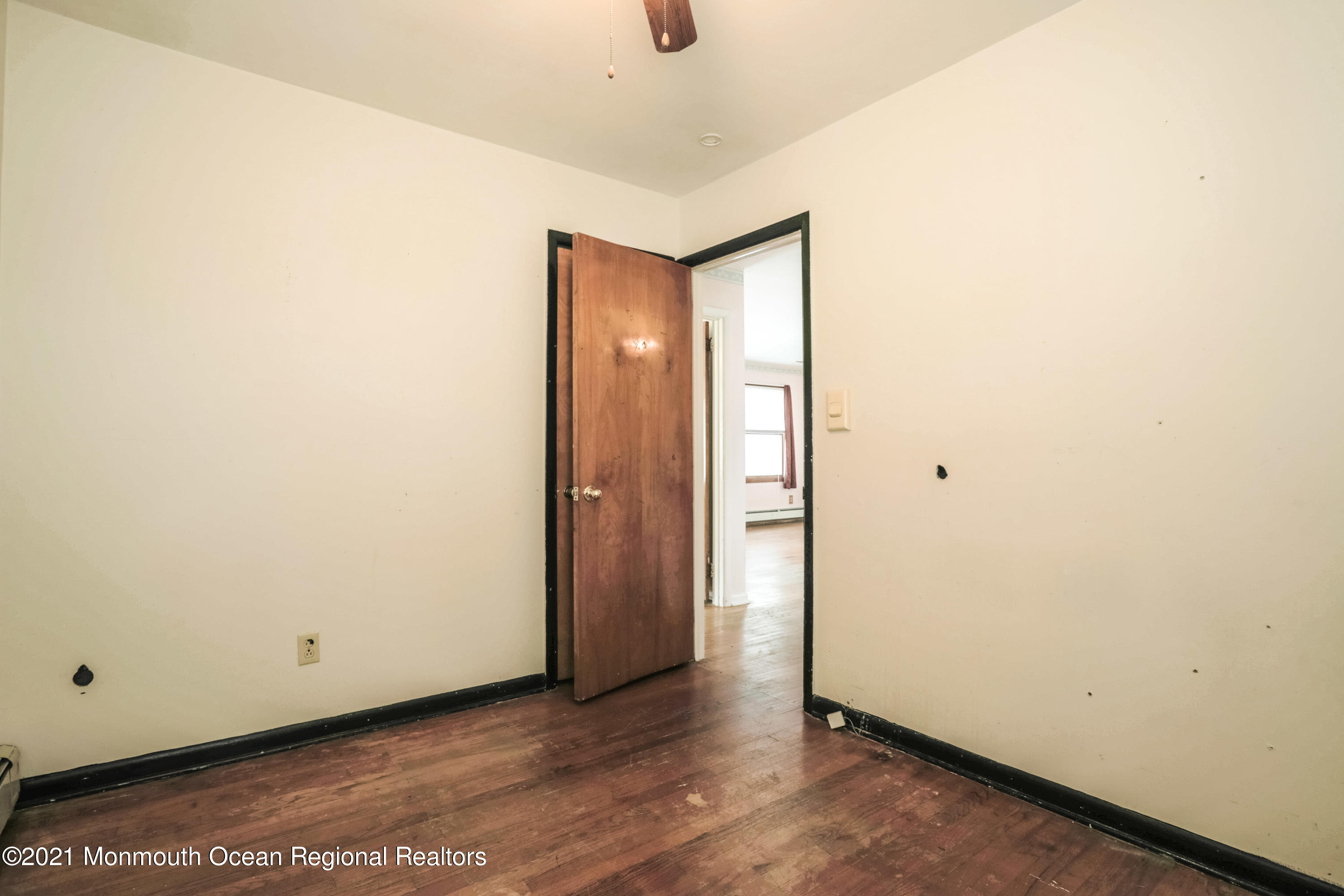 726 Howe Street Point Pleasant, NJ 08742 - Photo 8 of 20 Bedroom 2